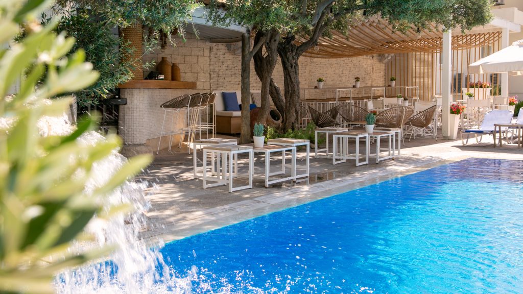 Outdoor Swimming pool Cleopatra Hotel